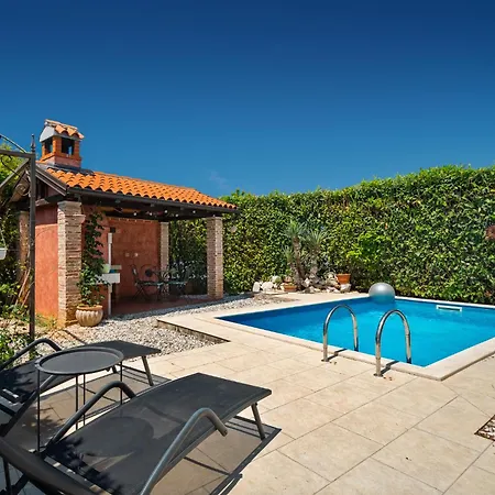 Appartamento New 2025! Luka With Private Pool Frata