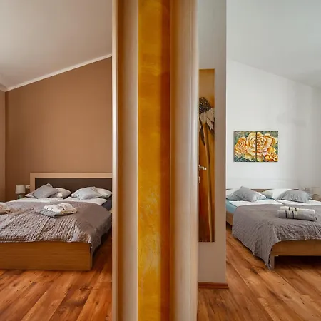 Luka With Private Pool شقة *