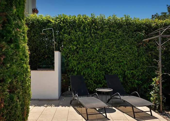 Luka With Private Pool *