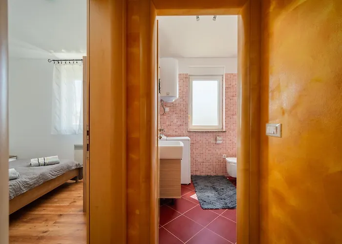 Appartement Luka With Private Pool *